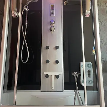 Mira Kucko Lejlighed Oreglak