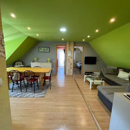 Apartament Mira Kuckó *